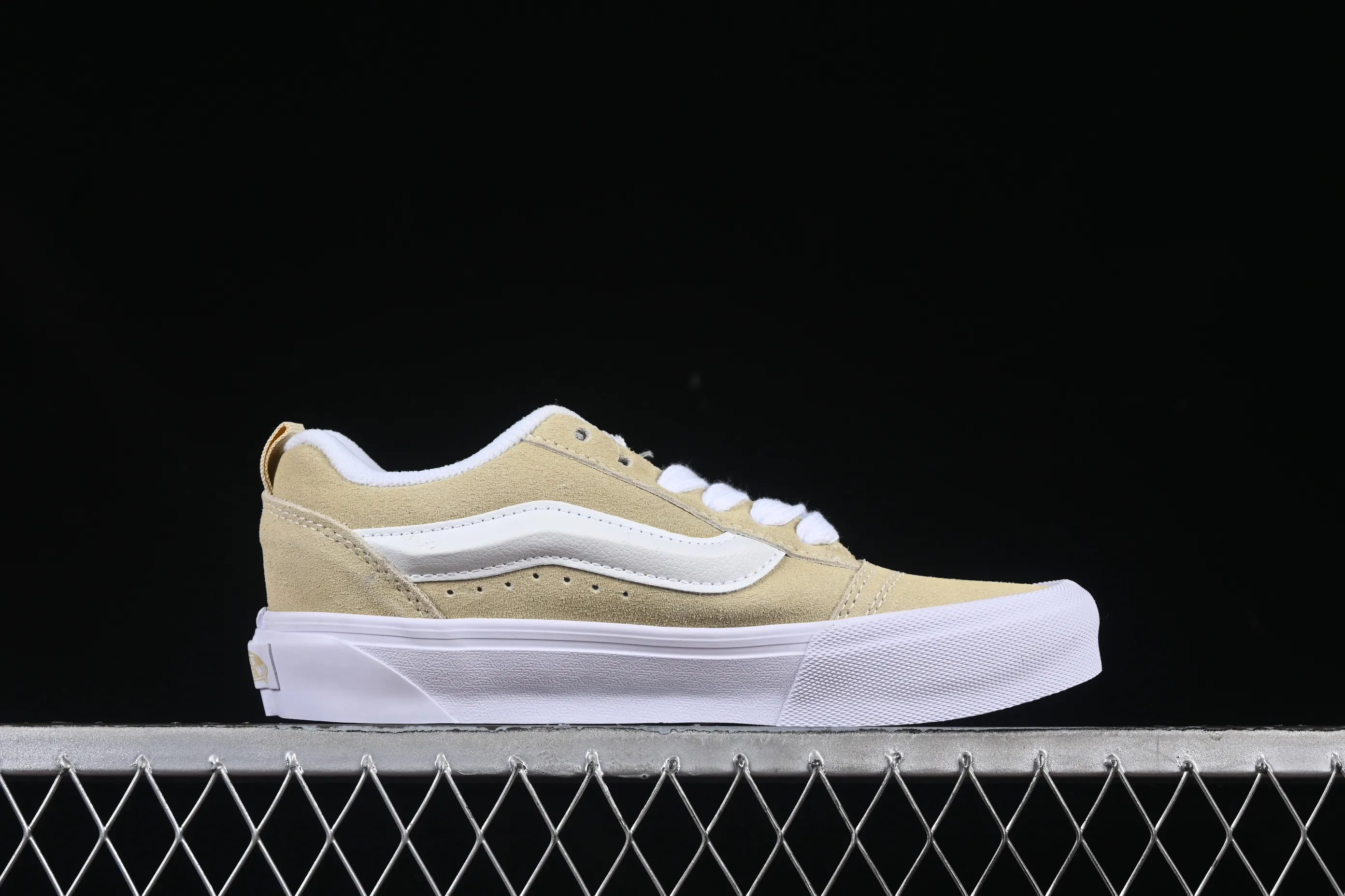 All categories Vans Vans series Vans Low Vans low-top Vans Knu Skool Vans low-top retro casual fat bread shoes VN000CRPD3Z
